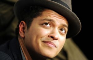 Bruno Mars torna a la música com a compositor i productor