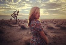 Russian Red versiona Bitch de Meredith Brooks