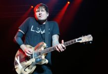 Tom DeLonge estrena The Invisible Parade