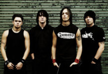 Bullet For My Valentine posen imatges a Army of Noise