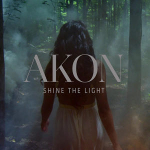 Akon estrena el videoclip de Shine a Light