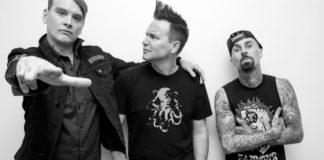 “NINE”, de Blink-182