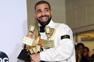 Drake triomfa als Billboard Music Awards 2017