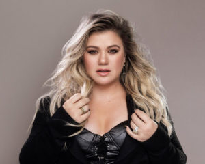 Kelly Clarkson presenta Love so Soft i Move You