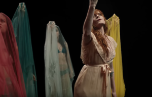 Els vídeos de la setmana: Florence + The Machine, Ariana Grande, Panic! At The Disco