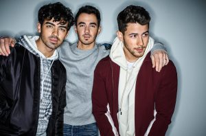 Jonas Brothers lideren per primer cop als Estats Units