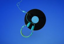 Novetats de la setmana: Selena Gomez, Nick Jonas, Ebri Knight, Manel