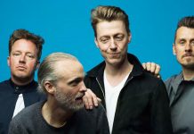 Travis estrenen ‘Kissing in the wind’