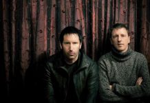 Trent Reznor i Atticus Ross versionen a David Bowie