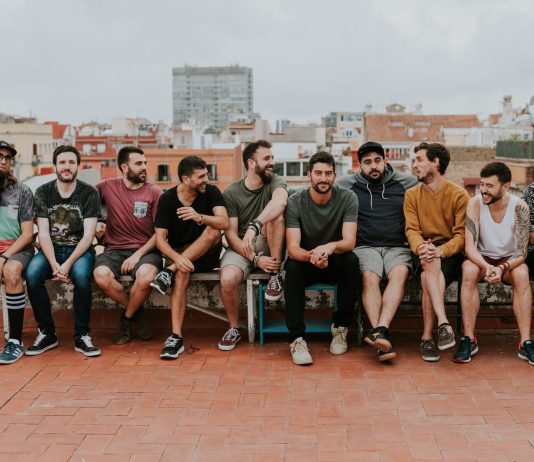 A Favor / En Contra de “De vent i Ales” de Txarango