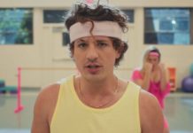Charlie Puth avança el seu nou disc amb ‘Light Switch’