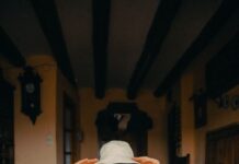 Adrià Roy s’estrena en solitari amb ‘Café romántica’