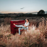 ‘Digue’m’, de Roger Padrós es converteix en la cançó més radiada a l’octubre