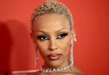 Doja Cat mostra la portada de “Scarlet” que és igual que la d’un altre disc