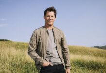 James Blunt anuncia disc i estrena ‘Beside you’