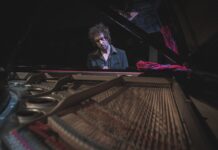 Èric Vinaixa presenta el seu nou disc “Les mil cares de la nit”