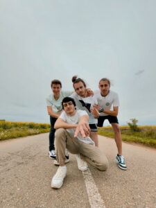 Banda Neon celebra la bellesa a ‘Guapíssima’