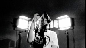 Ultralone es guanya un lloc a l’underground català amb “MÚSICA PER BANDOLERS”