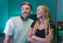 Joan Dausà escalfa l’ambient amb Paula Koops a ‘Octubre del 24’