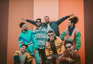 La Sra. Tomasa presenta el nou senzill “Un rumbo sin destino”