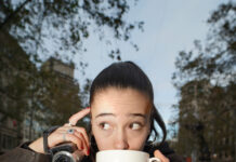 Juls fa un homenatge als records que marquen una vida a ‘Aquesta olor’