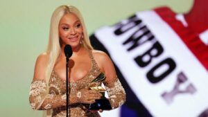 Els Grammy 2025 coronen a Beyoncé i ignoren a Taylor Swift