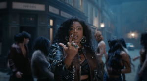Lizzo reapareix ben rockera amb ‘Love in Real Life’