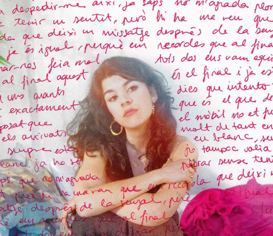 “Petó i adeu”: el debut íntim i valent d’Andrea Grau