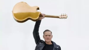 Bryan Adams anuncia el disc “Roll With The Punches”