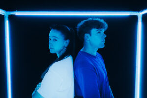 JULS estrena Cube Studio Vol. 3 amb AKSIS i ambient estiuenc