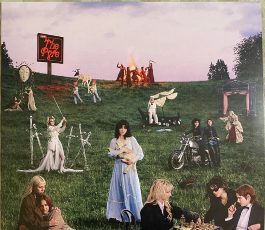 The Last Dinner Party i la vulnerabilitat a “From The Pyre”