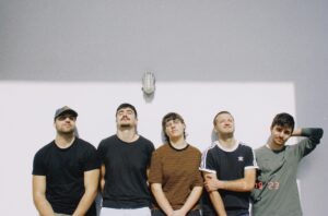 Santa Mandra presenta el seu segon disc “Fins que porti bastó”