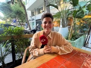 Entrevista a OKDW que presenta “Gràcies, molt amable, fins aviat”: canvis, comiats i creixement personal