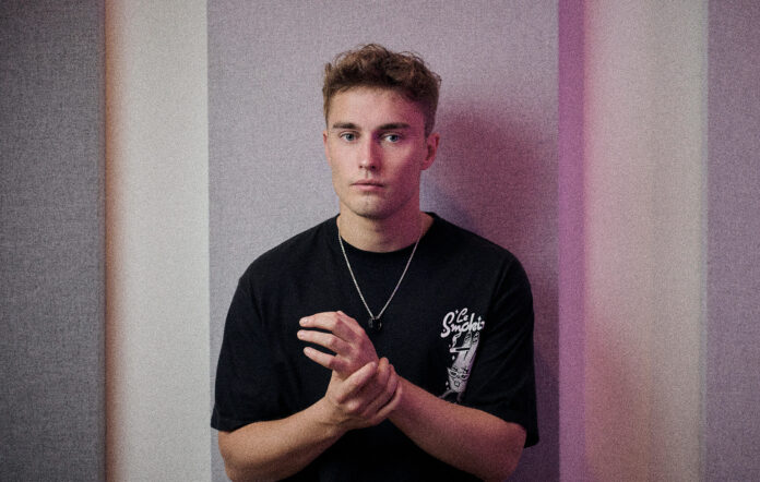 sam fender