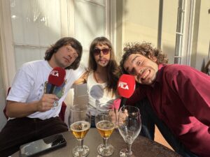 Entrevista a Ypnosi, a qui no els “sap greu riure”