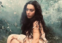 Charli XCX anuncia el nou disc “Wuthering Heights” i estrena la power ballad ‘Chains of Love’