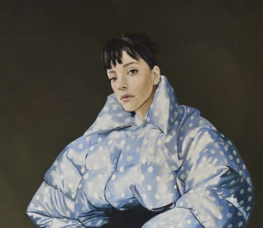 La teràpia musical de Lily Allen a “West End Girl”