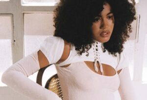 Abril Ndjel presenta “La Moreneta”, el seu primer treball en solitari