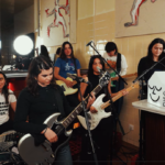 Club Social Carme irromp amb concerts íntims i una aposta audiovisual per connectar amb el públic