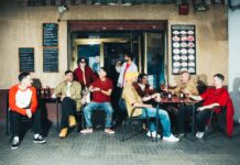 La Pegatina torna amb “Fuegos del barrio”, un retorn a les arrels amb esperit festiu