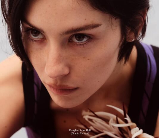 Gracie Abrams entre la sensibilitat i la monotonia amb «Daughter from hell»