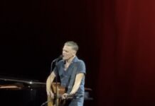 Bryan Adams inaugura el Festival de Cap Roig en una nit molt emotiva