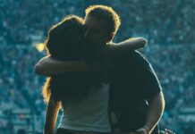 Sam Fender i Olivia Dean fan història amb ‘Rein Me In’: ja és la cançó que més setmanes ha estat número 1 al Regne Unit