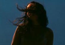 Abril obre una nova etapa musical amb ‘Nens en crisi’