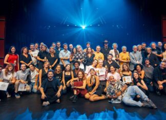 ‘El barquer’ triomfa als IX Premis Teatre Barcelona amb tres guardons