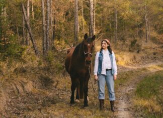 Júlia Pascual publica “Tant”, un disc entre l’indie pop i el folk americà